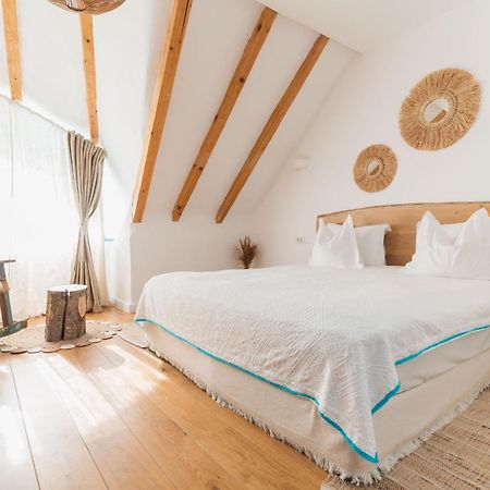5 Chirpici - Small Traditional Resort ムリギオル エクステリア 写真